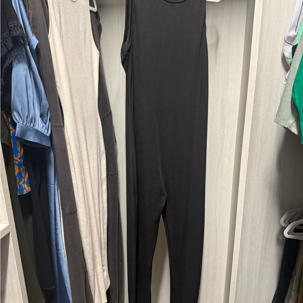 Black Sleeveless Jumpsuit